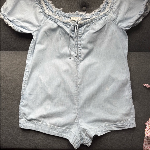 We The Free Light Blue Frayed Top - Picture 1 of 2